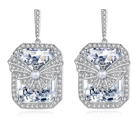 🎁 The Niessia Butterfly Zircon Earrings - Picture 1 of 6